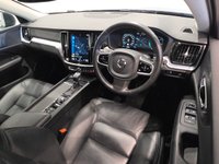 USED 2019 19 VOLVO V60 CROSS COUNTRY 2.0 D4 Plus Estate 5dr Diesel Auto AWD Euro 6 (s/s) (190 ps) 