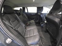 USED 2019 19 VOLVO V60 CROSS COUNTRY 2.0 D4 Plus Estate 5dr Diesel Auto AWD Euro 6 (s/s) (190 ps) 
