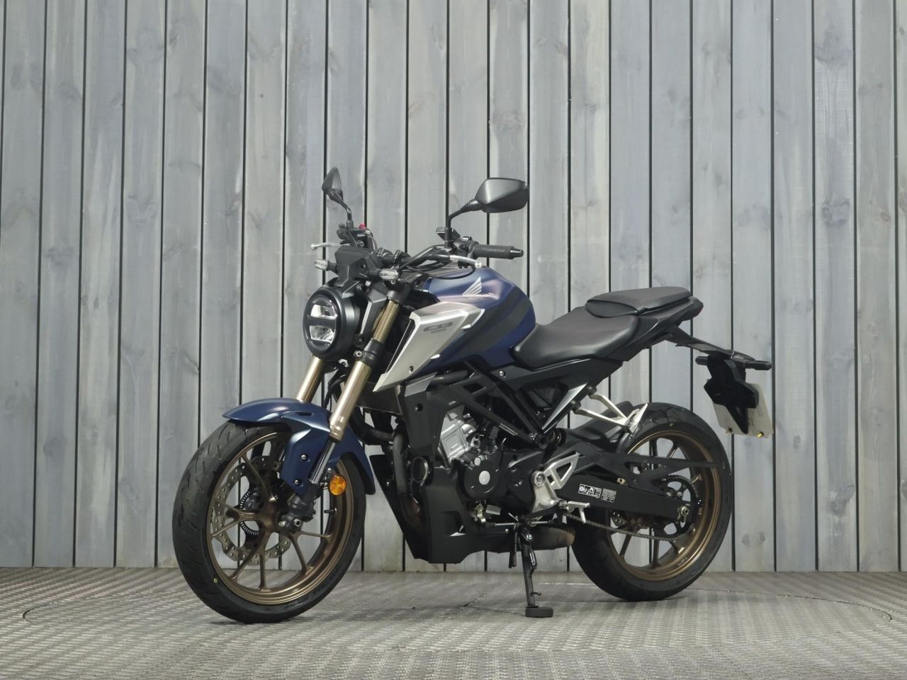 HONDA CB125R