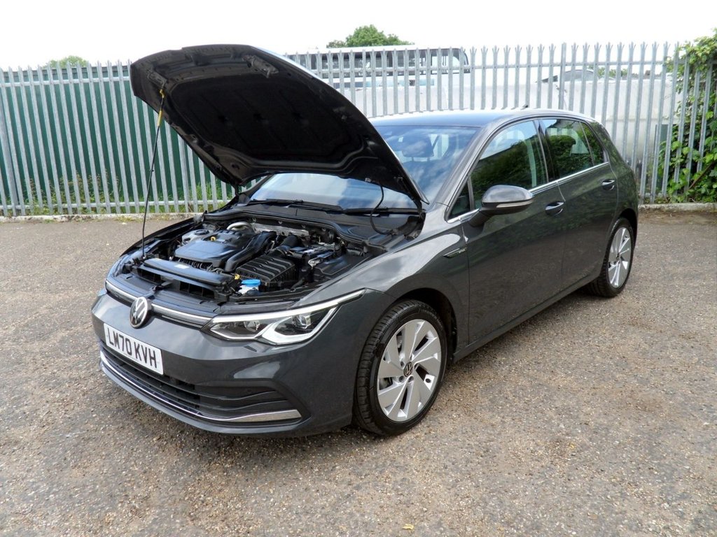 USED 2020 70 VOLKSWAGEN GOLF 1.5 eTSI MHEV Style Hatchback 5dr Petrol Hybrid DSG Euro 6 (s/s) (150 ps) Superb Condition Family Owned FSH