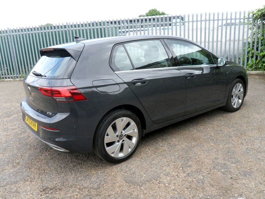 USED 2020 70 VOLKSWAGEN GOLF 1.5 eTSI MHEV Style Hatchback 5dr Petrol Hybrid DSG Euro 6 (s/s) (150 ps) Superb Condition Family Owned FSH