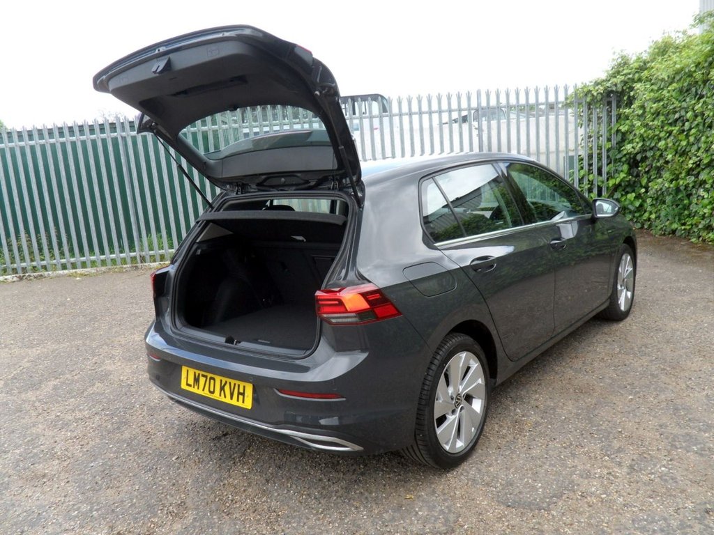 USED 2020 70 VOLKSWAGEN GOLF 1.5 eTSI MHEV Style Hatchback 5dr Petrol Hybrid DSG Euro 6 (s/s) (150 ps) Superb Condition Family Owned FSH