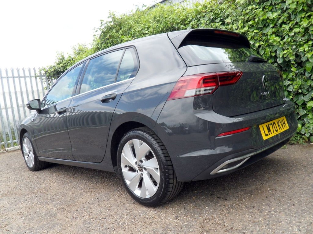 USED 2020 70 VOLKSWAGEN GOLF 1.5 eTSI MHEV Style Hatchback 5dr Petrol Hybrid DSG Euro 6 (s/s) (150 ps) Superb Condition Family Owned FSH