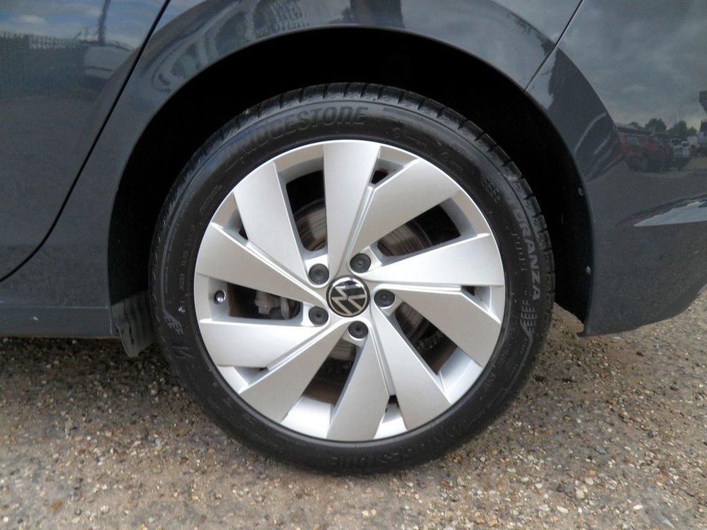USED 2020 70 VOLKSWAGEN GOLF 1.5 eTSI MHEV Style Hatchback 5dr Petrol Hybrid DSG Euro 6 (s/s) (150 ps) Superb Condition Family Owned FSH