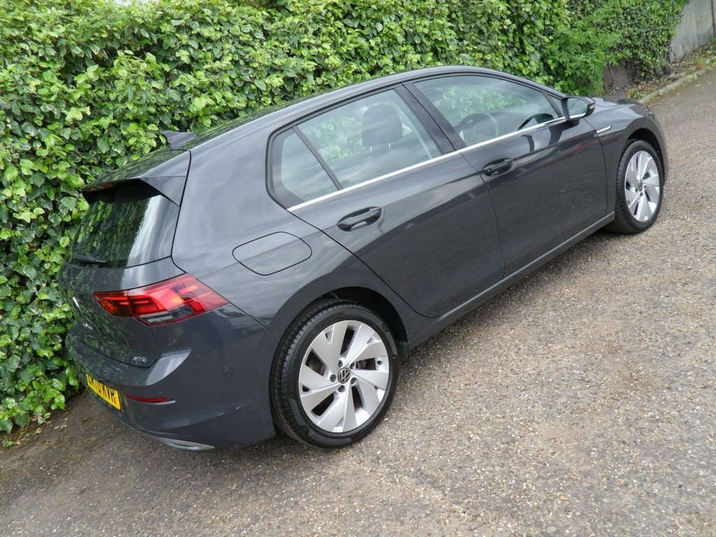 USED 2020 70 VOLKSWAGEN GOLF 1.5 eTSI MHEV Style Hatchback 5dr Petrol Hybrid DSG Euro 6 (s/s) (150 ps) Superb Condition Family Owned FSH