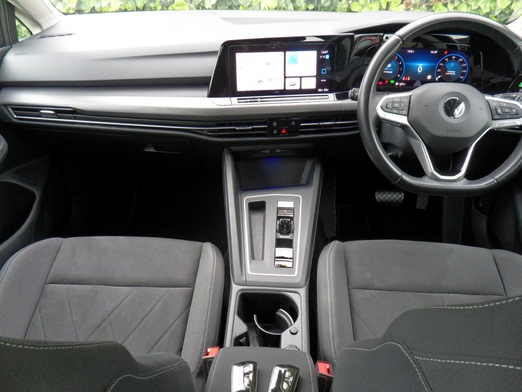 USED 2020 70 VOLKSWAGEN GOLF 1.5 eTSI MHEV Style Hatchback 5dr Petrol Hybrid DSG Euro 6 (s/s) (150 ps) Superb Condition Family Owned FSH