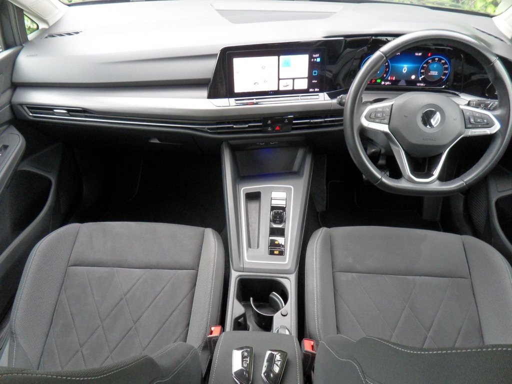 USED 2020 70 VOLKSWAGEN GOLF 1.5 eTSI MHEV Style Hatchback 5dr Petrol Hybrid DSG Euro 6 (s/s) (150 ps) Superb Condition Family Owned FSH