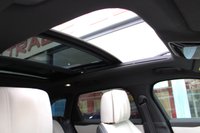 USED 2019 19 LAND ROVER RANGE ROVER VELAR 2.0 D240 R-Dynamic HSE SUV 5dr Diesel Auto 4WD Euro 6 (s/s) (240 ps) OVER &pound;5000 OF EXTRAS, NAV - PAN ROOF - HEATED AND CLIMATE MEMORY MASSAGE SEATS - CARPLAY - 22" ALLOYS