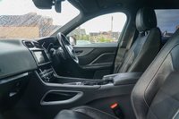 USED 2017 02 JAGUAR F-PACE 3.0 D300 V6 S SUV 5dr Diesel Auto AWD Euro 6 (s/s) (300 ps) 