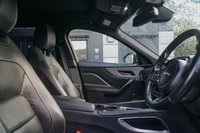 USED 2017 02 JAGUAR F-PACE 3.0 D300 V6 S SUV 5dr Diesel Auto AWD Euro 6 (s/s) (300 ps) 