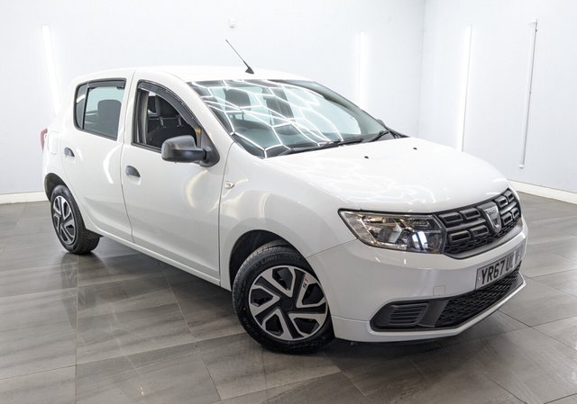 View our Dacia Sandero 1.0 SCe Ambiance Hatchback 5dr Petrol Manual Euro 6 (75 ps)