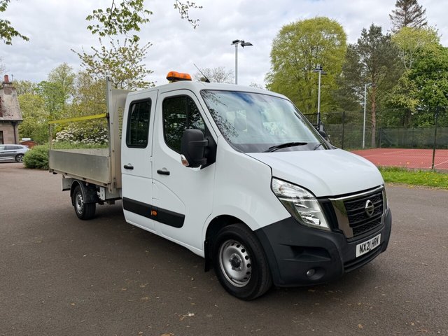 View our NISSAN NV400