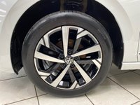 USED 2021 71 VOLKSWAGEN POLO 1.0 EVO beats Hatchback 5dr Petrol Manual Euro 6 (s/s) (80 ps) PURE WHITE / BEATS EDITION / ONLY 33038 MILES FROM NEW / GESTURE CONTL / APPLE CARPLAY & ANDROID AUTO / AUTO LIGHTS / CRUISE CONTROL / REVERSING CAMERA / BEATS SEATS / BEATS SOUND SYSTEM