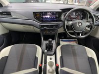 USED 2021 71 VOLKSWAGEN POLO 1.0 EVO beats Hatchback 5dr Petrol Manual Euro 6 (s/s) (80 ps) PURE WHITE / BEATS EDITION / ONLY 33038 MILES FROM NEW / GESTURE CONTL / APPLE CARPLAY & ANDROID AUTO / AUTO LIGHTS / CRUISE CONTROL / REVERSING CAMERA / BEATS SEATS / BEATS SOUND SYSTEM