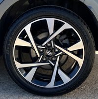 USED 2021 70 HYUNDAI KONA 1.0 T-GDi MHEV Premium SUV 5dr Petrol Hybrid Manual Euro 6 (s/s) (120 ps) - F/S/H - APPLE CAR PLAY - SAT NAV - HEATED SEATS & STEERING - REVERSE CAMERA - P/SENSORS - BLUETOOTH - 2 OWNERS