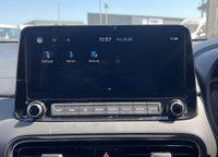 USED 2021 70 HYUNDAI KONA 1.0 T-GDi MHEV Premium SUV 5dr Petrol Hybrid Manual Euro 6 (s/s) (120 ps) - F/S/H - APPLE CAR PLAY - SAT NAV - HEATED SEATS & STEERING - REVERSE CAMERA - P/SENSORS - BLUETOOTH - 2 OWNERS