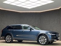 USED 2022 22 VOLVO V90 CROSS COUNTRY 2.0 B5 MHEV Plus Estate 5dr Petrol Hybrid Auto AWD Euro 6 (s/s) (250 ps) FSH, HEATED SEATS, REAR CAMERA, NAV