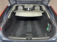 USED 2022 22 VOLVO V90 CROSS COUNTRY 2.0 B5 MHEV Plus Estate 5dr Petrol Hybrid Auto AWD Euro 6 (s/s) (250 ps) FSH, HEATED SEATS, REAR CAMERA, NAV