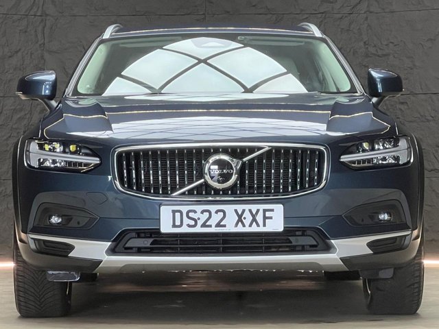 VOLVO V90 CROSS COUNTRY at Hartlepool Motor Company Ltd