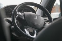 USED 2019 19 PEUGEOT 2008 1.2 PureTech Allure Premium SUV 5dr Petrol Manual Euro 6 (s/s) (82 ps) 