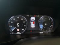USED 2020 70 VOLVO XC40 1.5 T3 R-Design SUV 5dr Petrol Manual Euro 6 (s/s) (163 ps) 