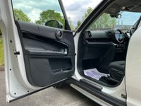 USED 2023 72 MINI COUNTRYMAN 2.0 Cooper S Classic SUV 5dr Petrol Steptronic Euro 6 (s/s) (178 ps) FULL MINI SERVICE HISTORY * MINI SERVICE PLAN AND WARRANTY INCLUDED