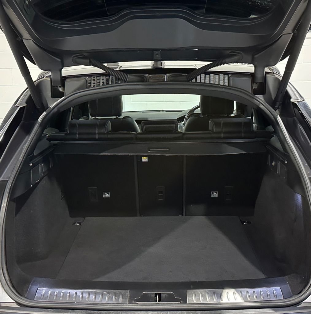 USED 2019 69 LAND ROVER RANGE ROVER VELAR 2.0 D180 R-Dynamic S SUV 5dr Diesel Auto 4WD Euro 6 (s/s) (180 ps) 