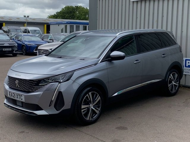 View our PEUGEOT 5008
