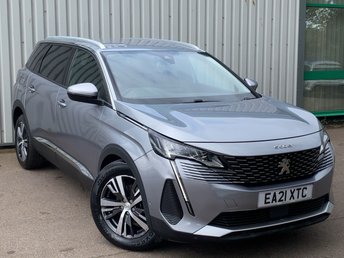 2021 PEUGEOT 5008