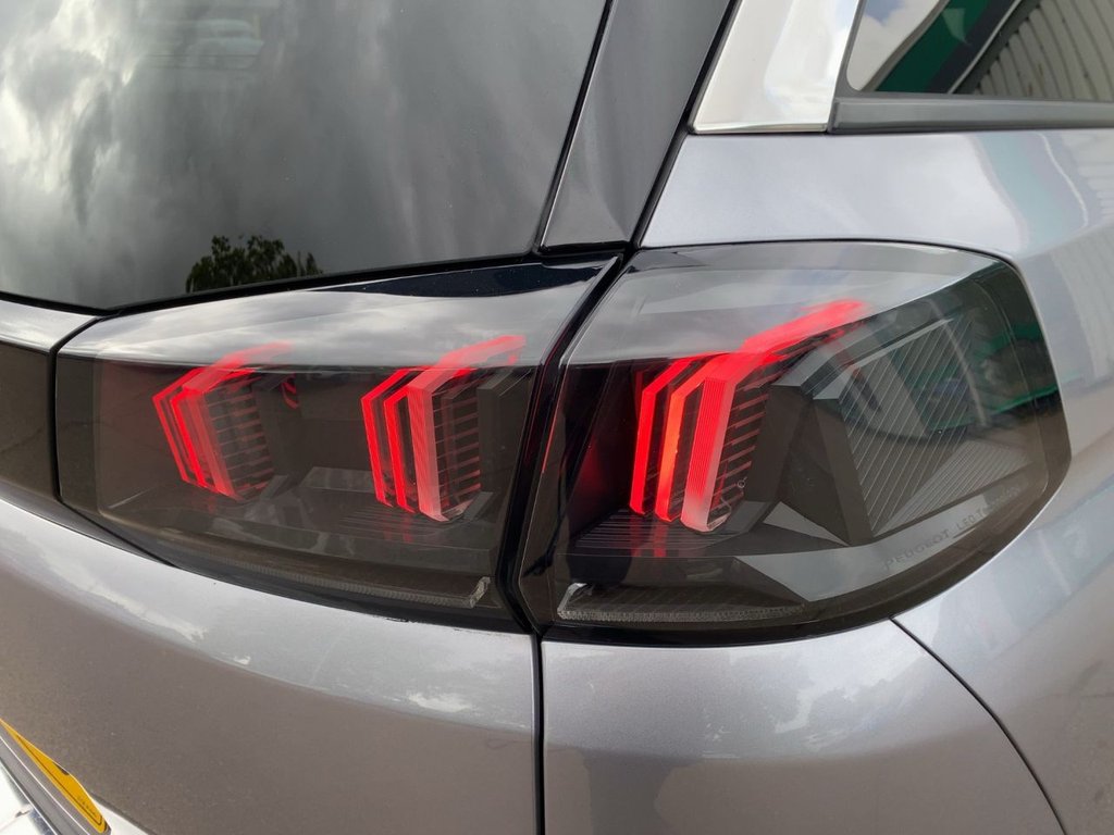USED 2021 21 PEUGEOT 5008 1.5 BlueHDi Allure Premium SUV 5dr Diesel EAT Euro 6 (s/s) (130 ps) KEYLESS+SATNAV+CARPLAY+CAMERA