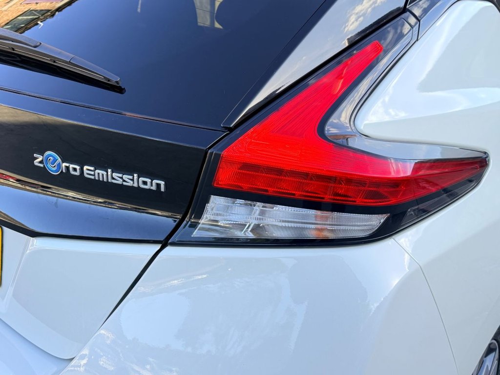 USED 2018 67 NISSAN LEAF 40kWh Tekna Hatchback 5dr Electric Auto (150 ps) APPLE CARPLAY+360 CAMERA+F/LEATHER