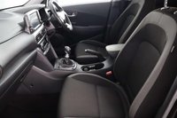USED 2019 69 HYUNDAI KONA 1.0 T-GDi Premium SUV 5dr Petrol Manual Euro 6 (s/s) (120 ps) SATNAV, CAMERA, APPLE CARPLAY