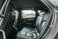 USED 2022 22 JAGUAR F-PACE 2.0 D200 MHEV R-Dynamic S SUV 5dr Diesel Auto AWD Euro 6 (s/s) (204 ps) 