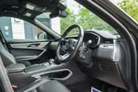 USED 2022 22 JAGUAR F-PACE 2.0 D200 MHEV R-Dynamic S SUV 5dr Diesel Auto AWD Euro 6 (s/s) (204 ps) 