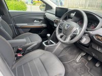 USED 2022 22 DACIA SANDERO STEPWAY 1.0 TCe Comfort Hatchback 5dr Petrol Manual Euro 6 (s/s) (90 ps) Reversing Camera System