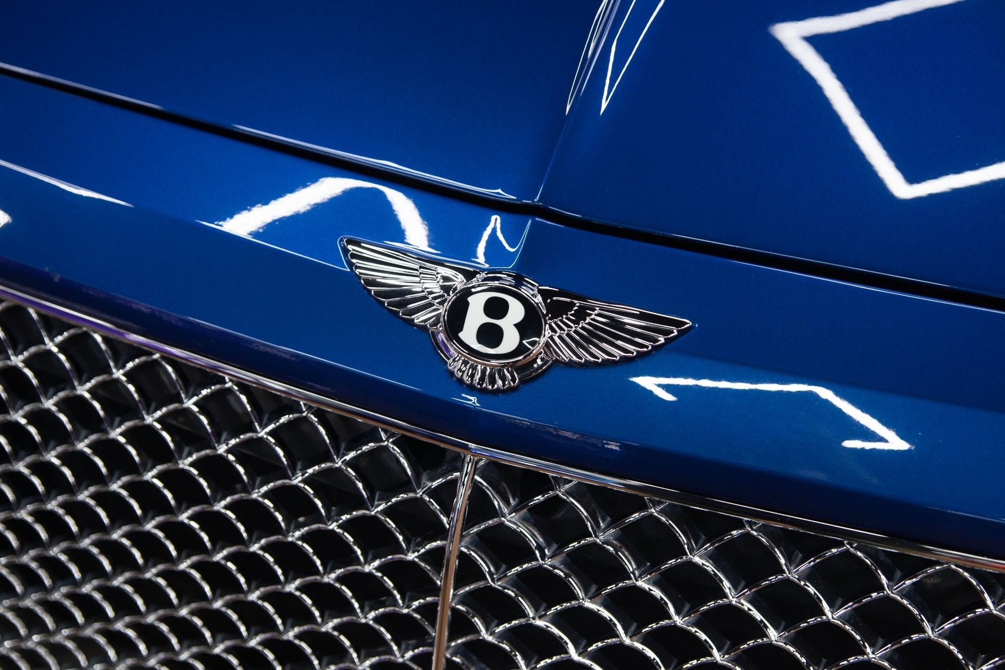 USED 2018 BENTLEY BENTAYGA 4.0 V8 