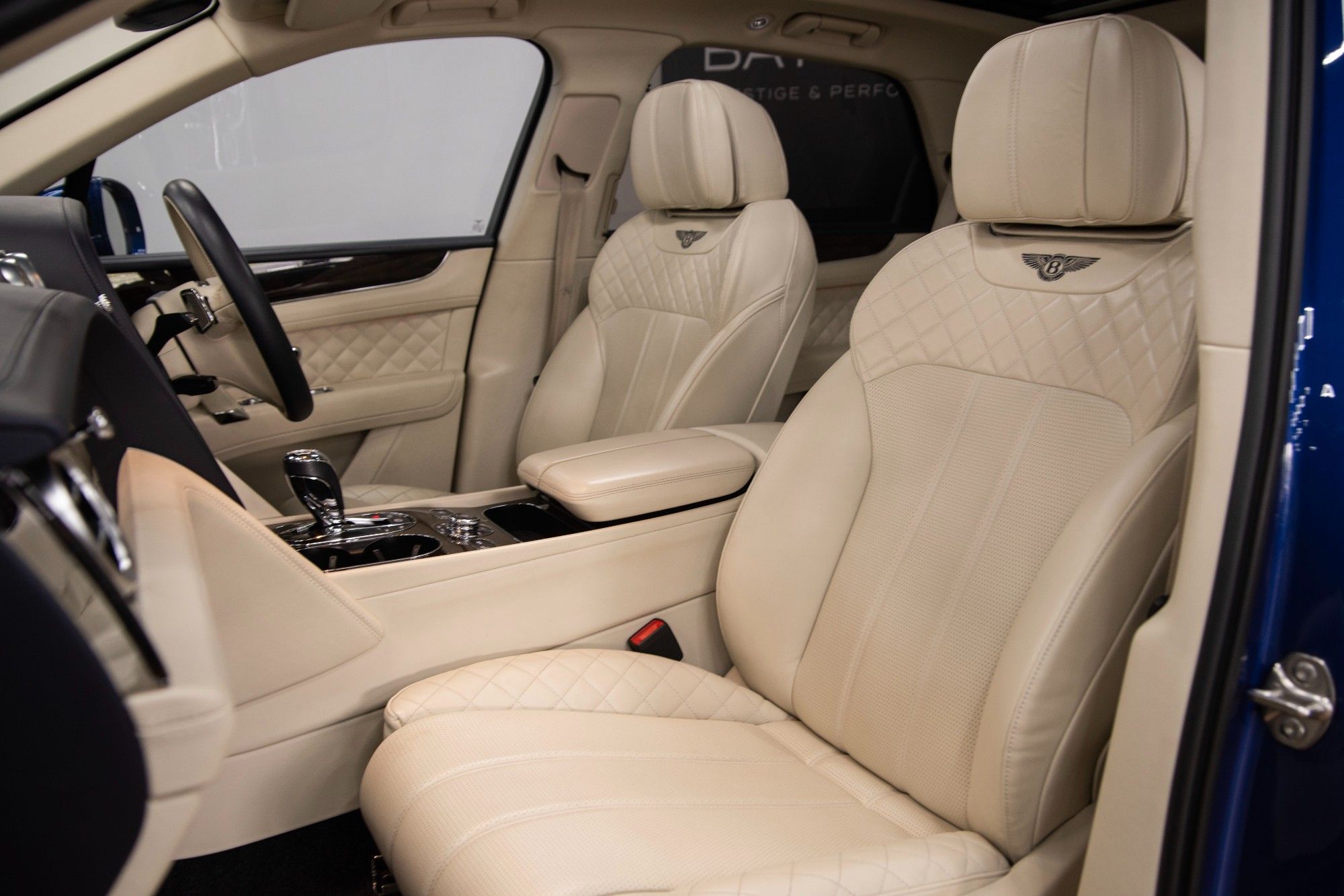 USED 2018 BENTLEY BENTAYGA 4.0 V8 