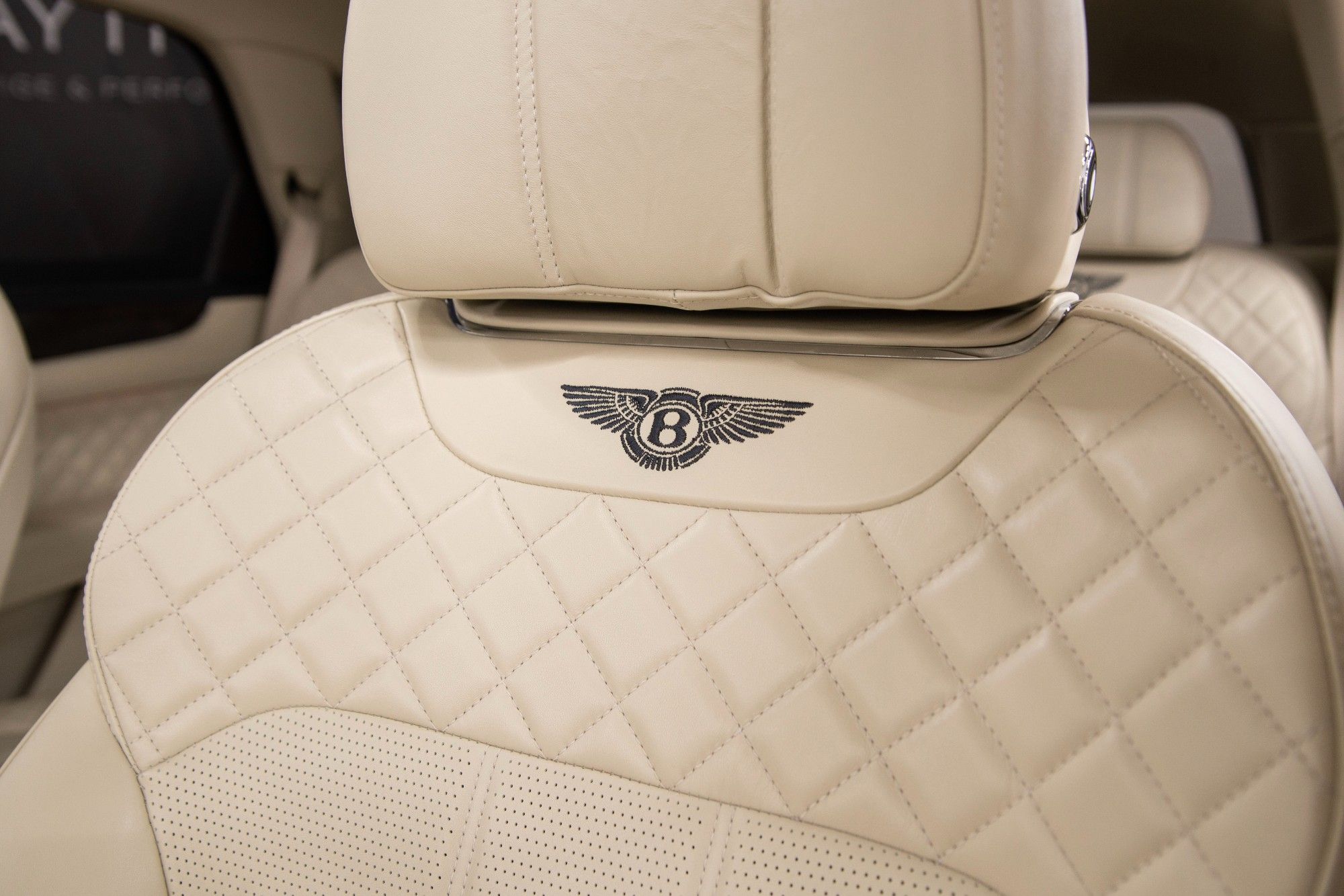 USED 2018 BENTLEY BENTAYGA 4.0 V8 