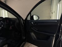 USED 2018 68 PORSCHE MACAN 2.0T SUV 5dr Petrol PDK 4WD Euro 6 (s/s) (245 ps) PANORAMIC ROOF+ELECTRIC SEATS