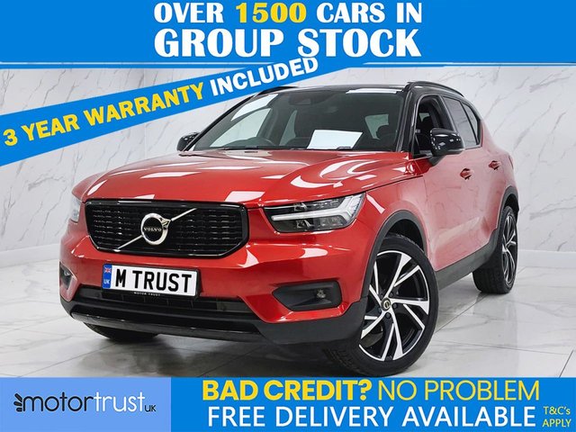 2021 VOLVO XC40