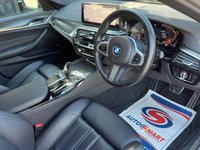 USED 2023 23 BMW 5 SERIES 2.0 520d MHT M Sport Touring 5dr Diesel Hybrid Steptronic Euro 6 (s/s) (190 ps) M SPORT PRO PACKAGE, SKY SCRAPER GREY, SHADOWLINE HEADLIGHTS