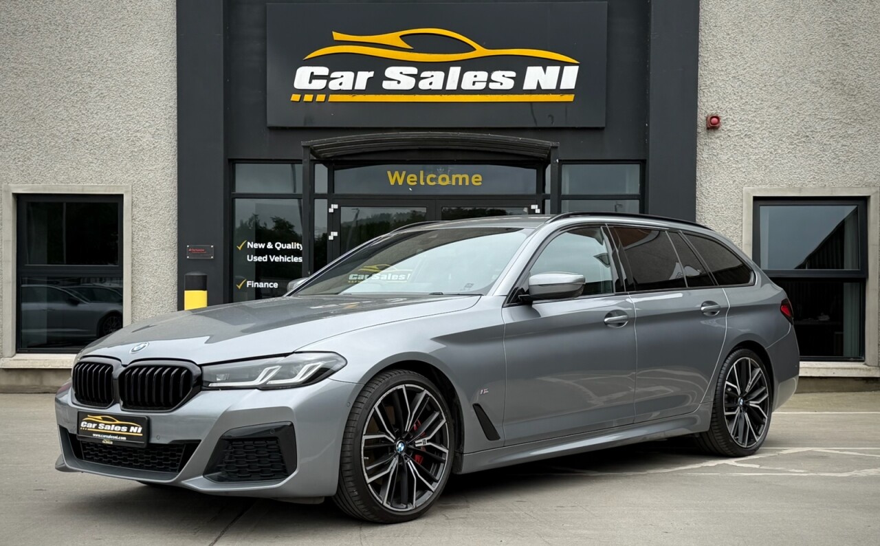 2023 BMW 5 SERIES 2.0 520d MHT M Sport Touring 5dr Diesel Hybrid Steptronic Euro 6 (s/s) (190 - vehicle photo 2 for sale on PureCar