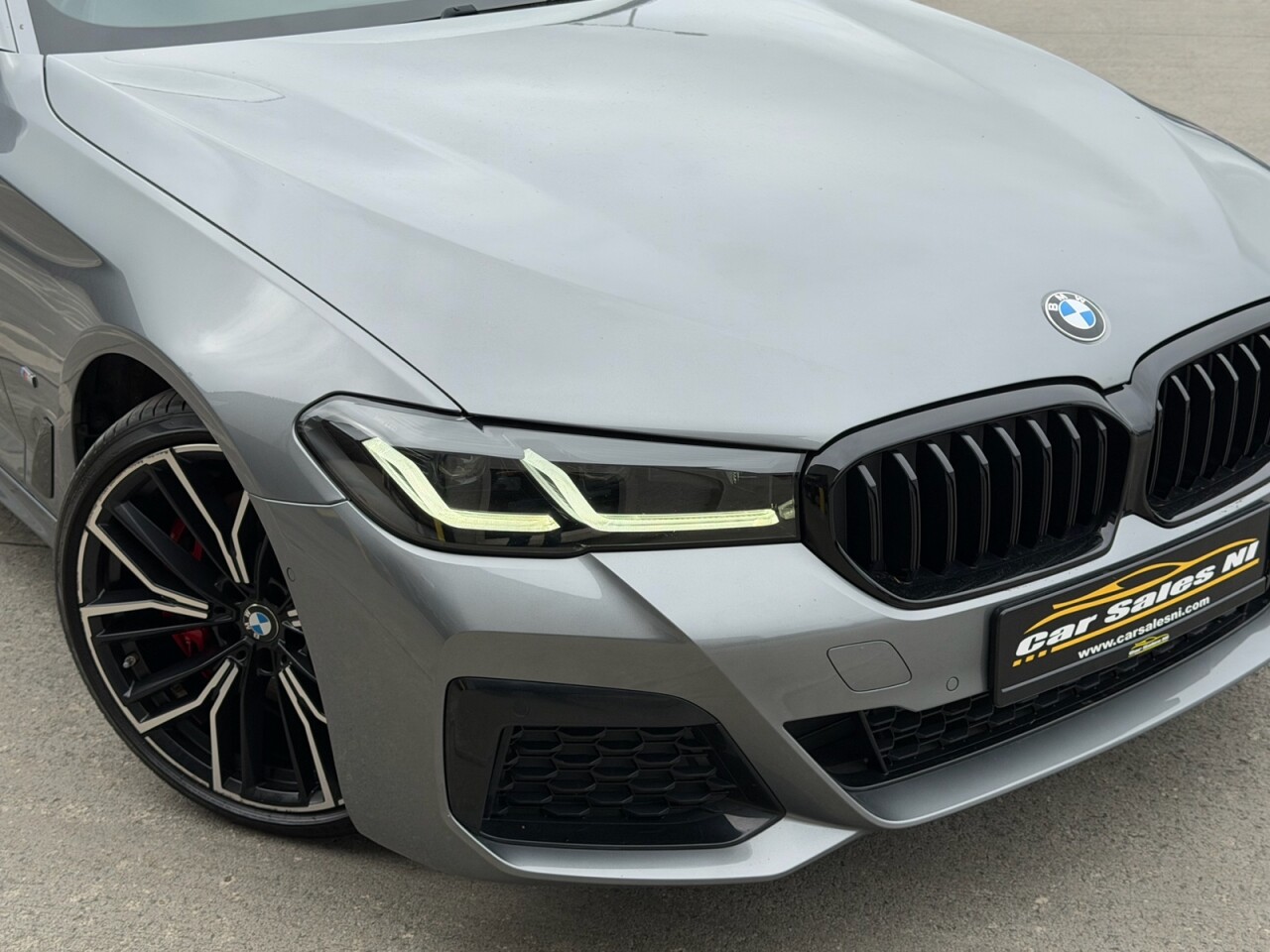 2023 BMW 5 SERIES 2.0 520d MHT M Sport Touring 5dr Diesel Hybrid Steptronic Euro 6 (s/s) (190 - vehicle photo 6 for sale on PureCar