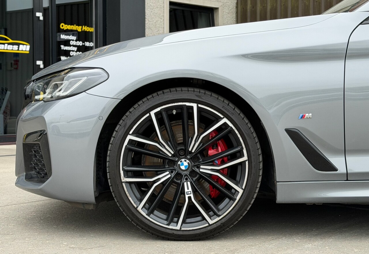 2023 BMW 5 SERIES 2.0 520d MHT M Sport Touring 5dr Diesel Hybrid Steptronic Euro 6 (s/s) (190 - vehicle photo 7 for sale on PureCar