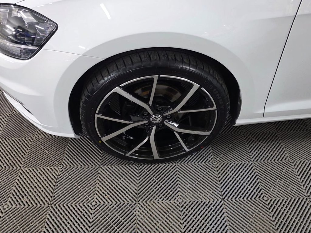 USED 2019 19 VOLKSWAGEN GOLF 1.6 TDI Match Hatchback 5dr Diesel DSG Euro 6 (s/s) (115 ps) 1 Owner - SatNav - Parking Sensors!