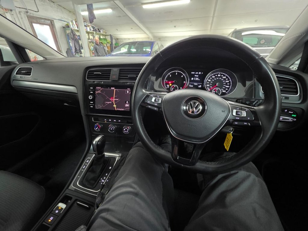 USED 2019 19 VOLKSWAGEN GOLF 1.6 TDI Match Hatchback 5dr Diesel DSG Euro 6 (s/s) (115 ps) 1 Owner - SatNav - Parking Sensors!