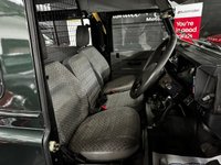 USED 1999 V LAND ROVER DEFENDER 90 2.5 TD5 Hard Top SUV Diesel Manual SWB (127 bhp) 7 SEATS  1999 LANDROVER DEFENDER 90 COUNTY 2.5 TD5 - 7 SEATS - HERITAGE LOOK - NEEDS SOME TLC - LONG MOT