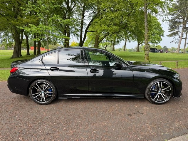 View our BMW 3 SERIES