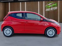 USED 2020 70 TOYOTA AYGO 1.0 VVT-i x-play Hatchback 5dr Petrol x-shift Euro 6 (Safety Sense) (71 ps) +++SAME DAY/NEXT DAY DELIVERY AVAILABLE+++