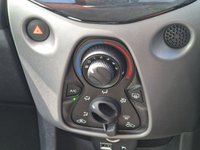 USED 2020 70 TOYOTA AYGO 1.0 VVT-i x-play Hatchback 5dr Petrol x-shift Euro 6 (Safety Sense) (71 ps) +++SAME DAY/NEXT DAY DELIVERY AVAILABLE+++